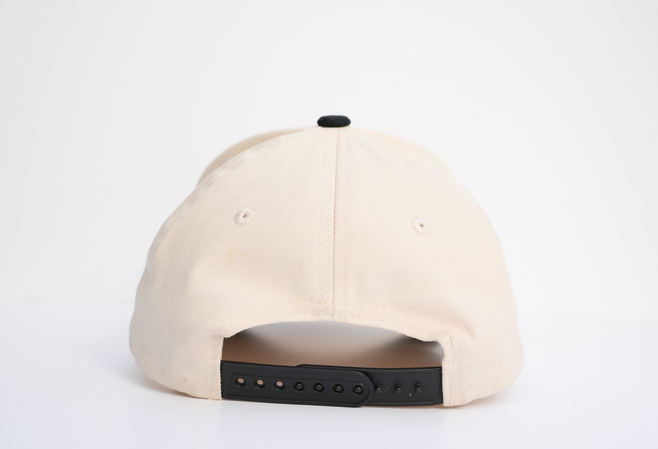 Avenew Two-Toned Hat